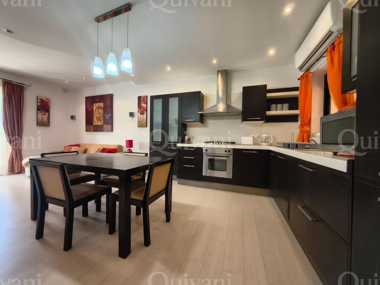 Large Modern Duplex Maisonette in Pembroke