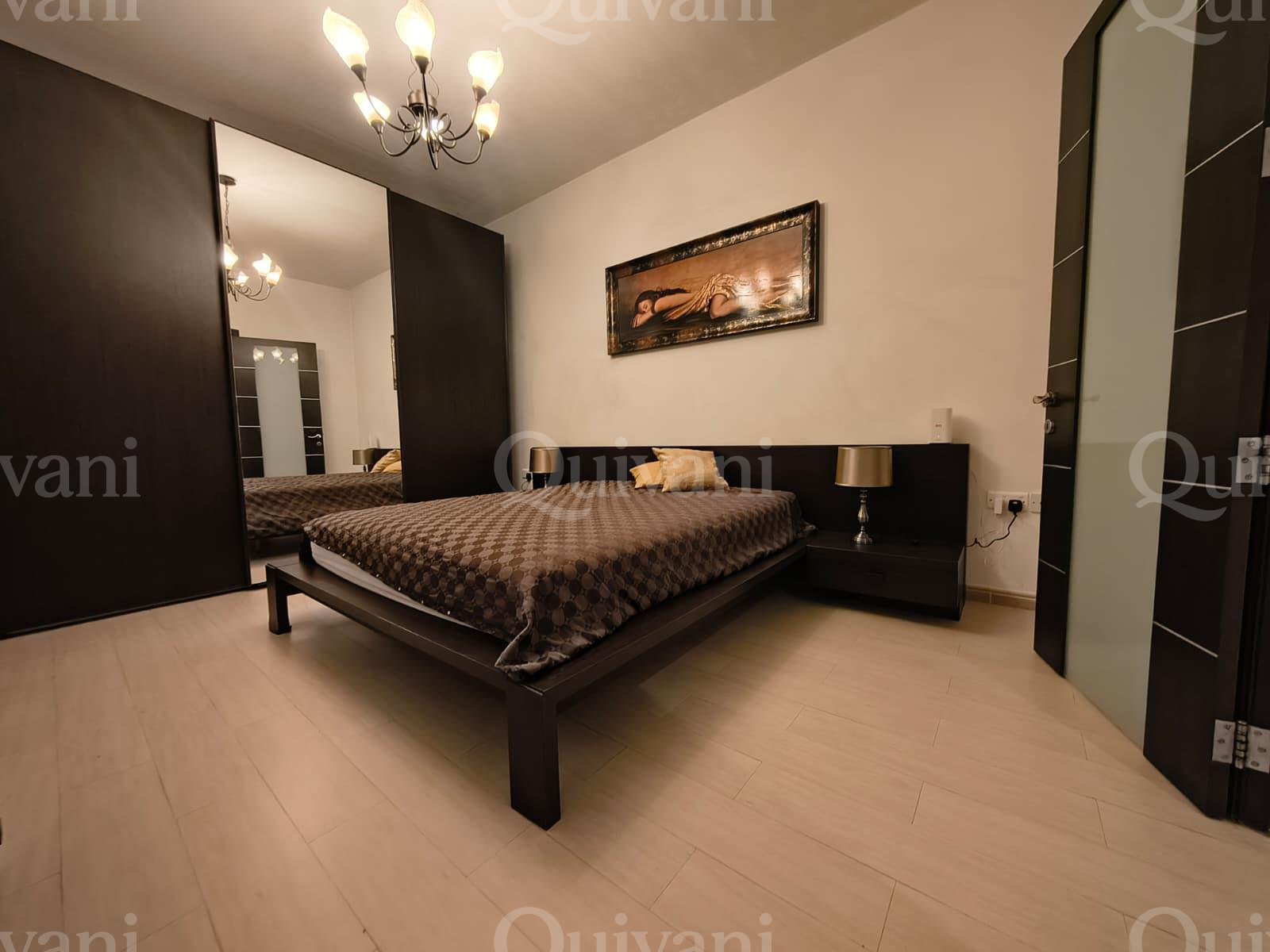 Large Modern Duplex Maisonette in Pembroke
