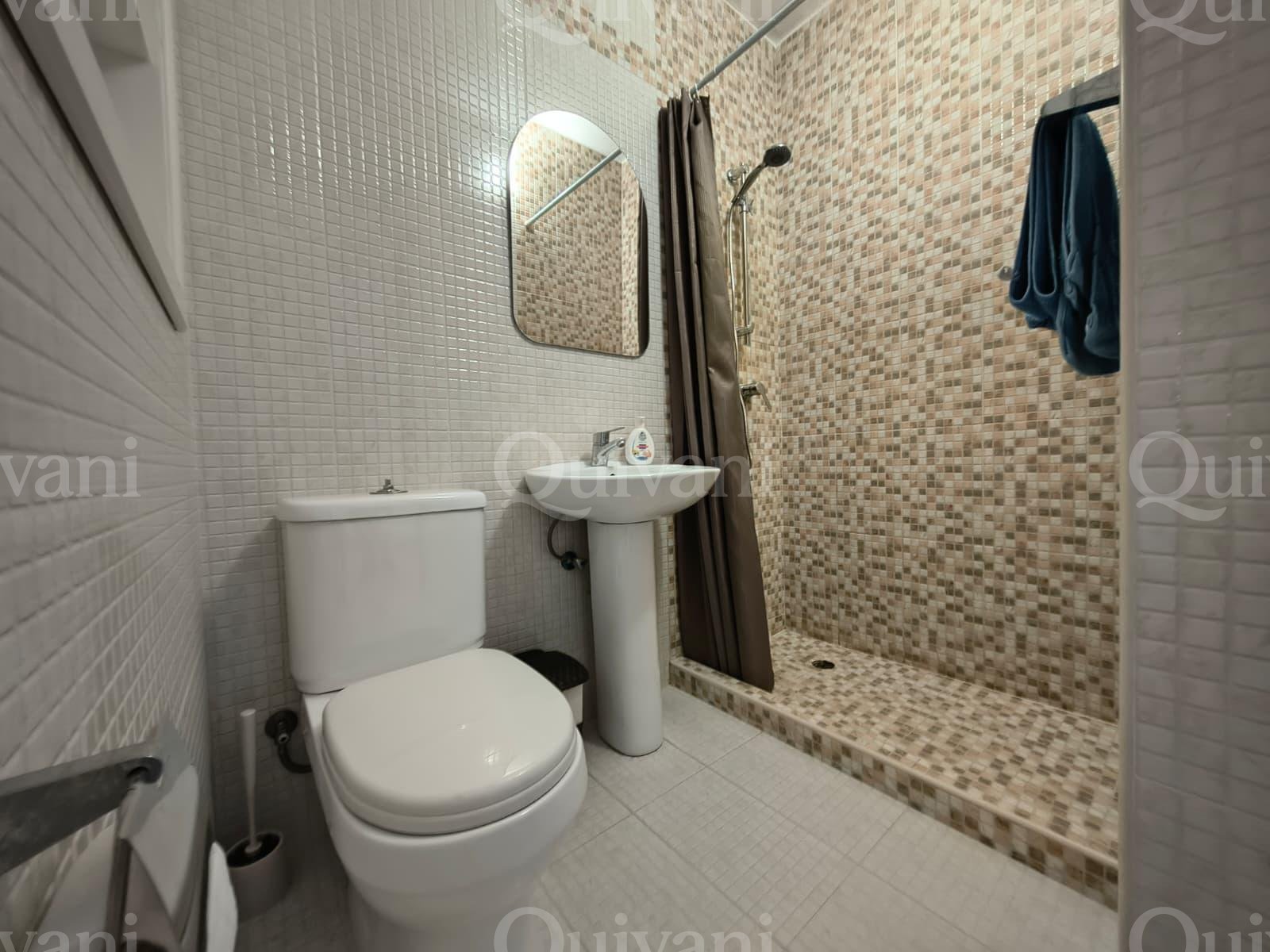 Large Modern Duplex Maisonette in Pembroke