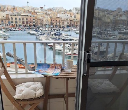Bright 2 Bedrooms Seaview in Pieta