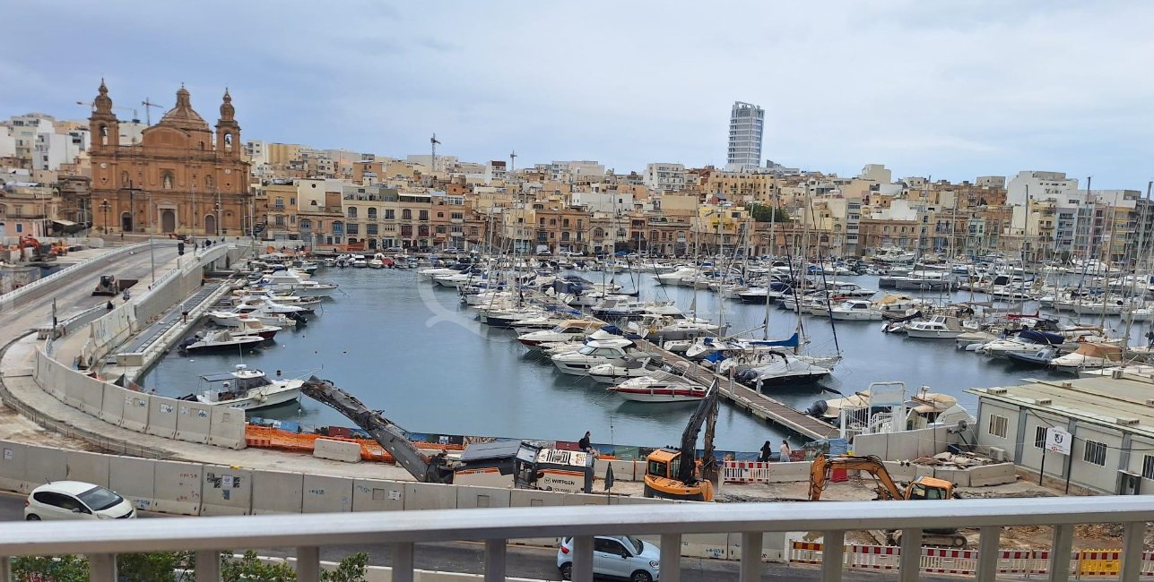 Bright 2 Bedrooms Seaview in Pieta