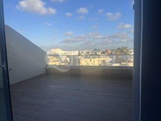 Lija, Furnished, Penthouse