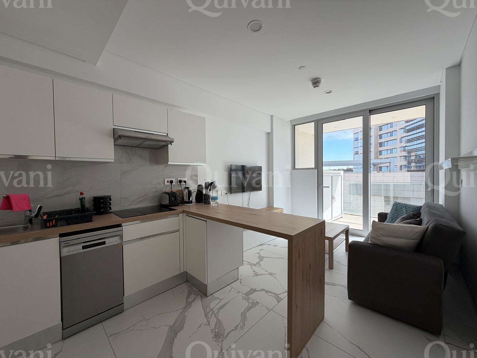 The Shore Line at Smart City, Apartment