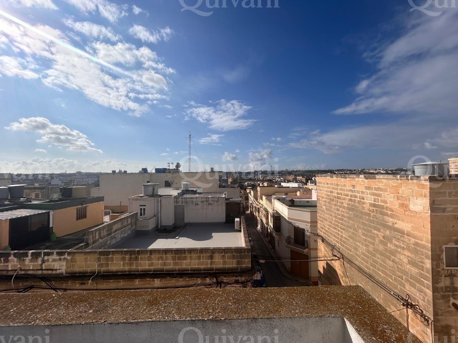 Hamrun - Solitary Maisonette with own roof and airspace