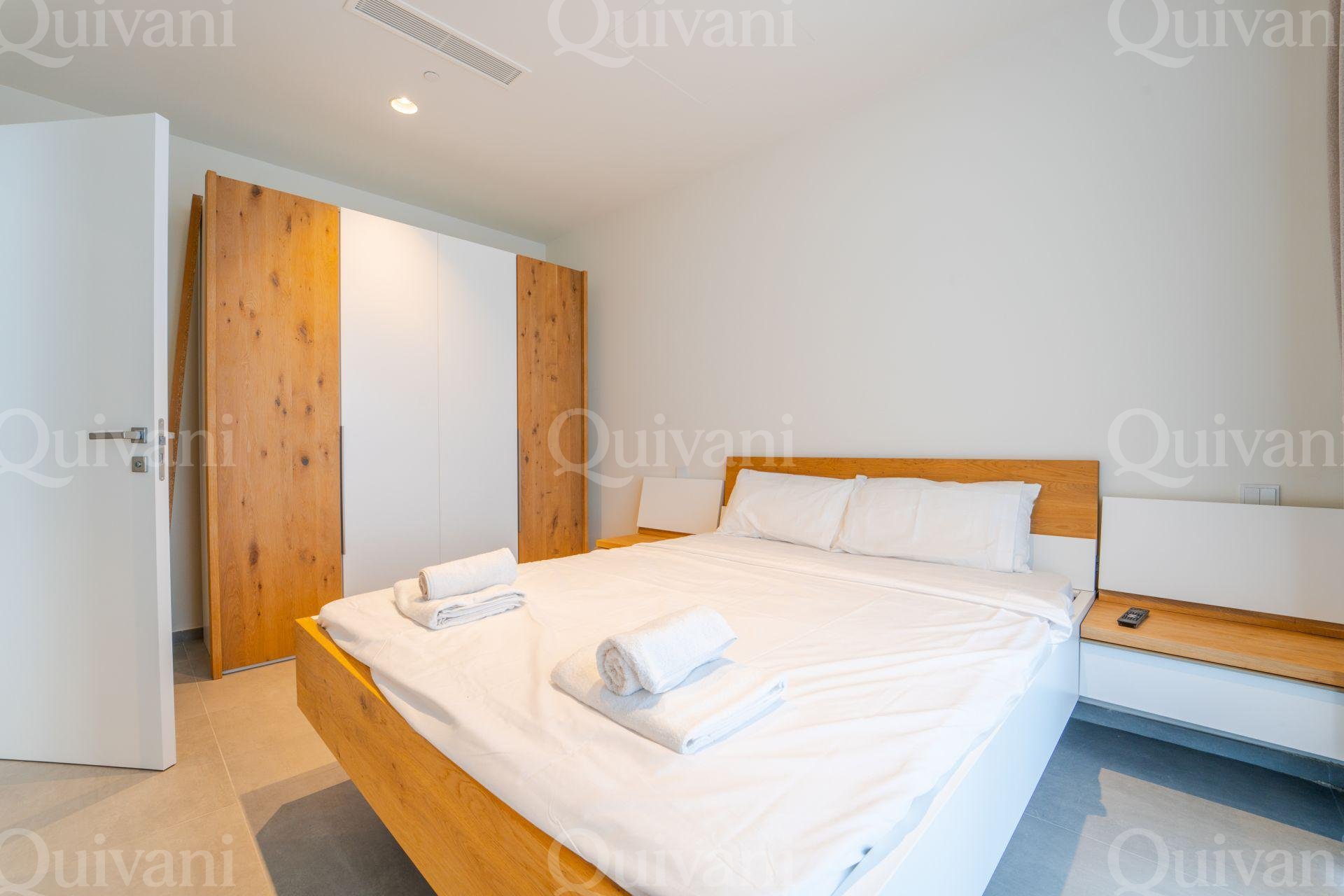Mercury Towers, Furnished, Apartment