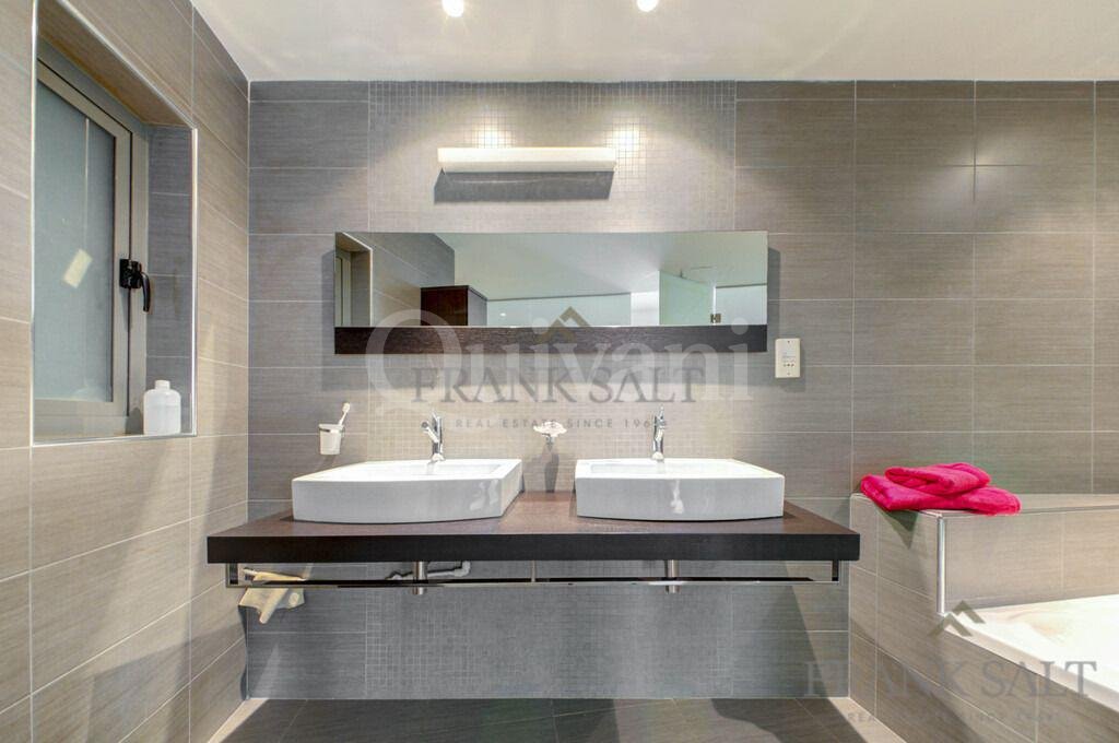 Portomaso, Finished, Apartment