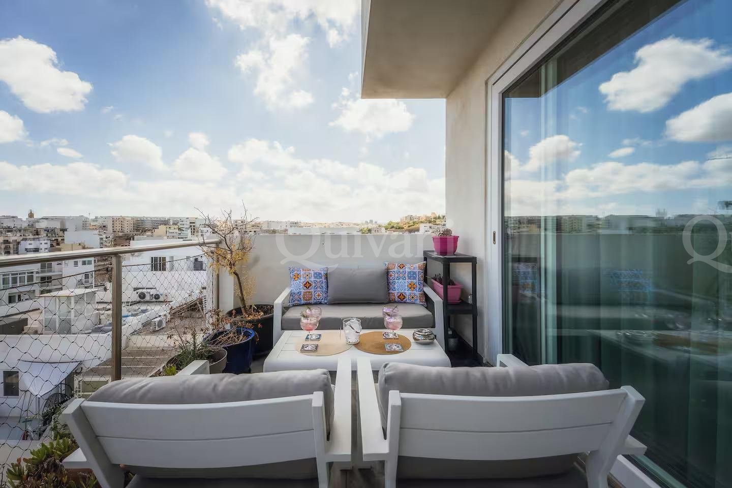 Ta' Xbiex, Penthouse