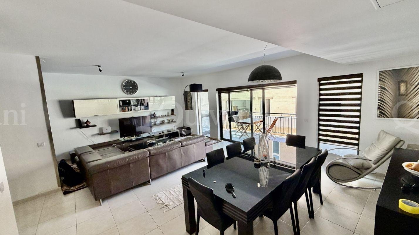 Pendergardens, Furnished Apartment