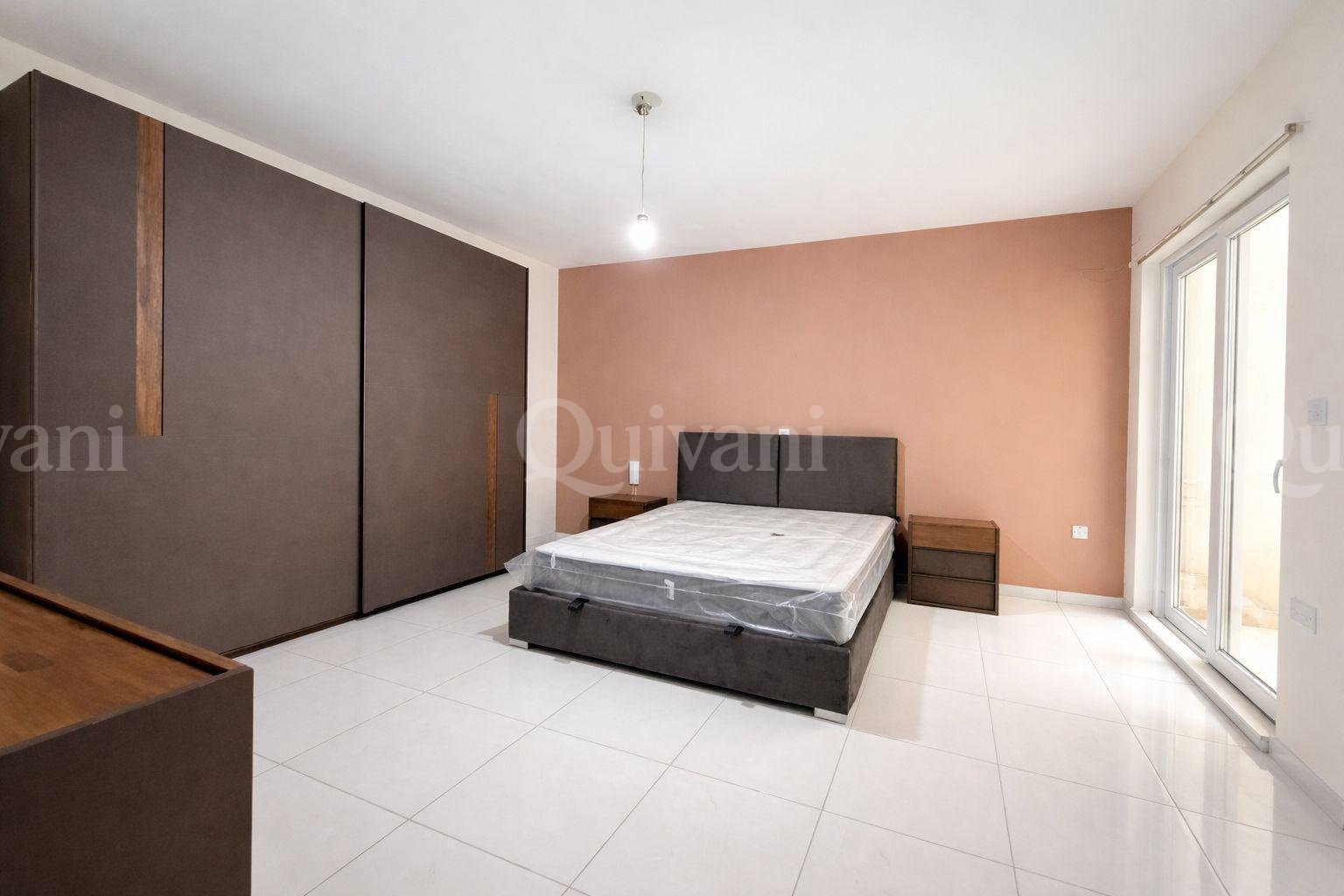 Large West facing furnished apartment