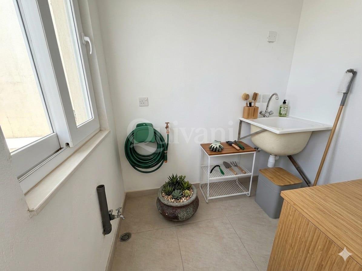 Large West facing furnished apartment