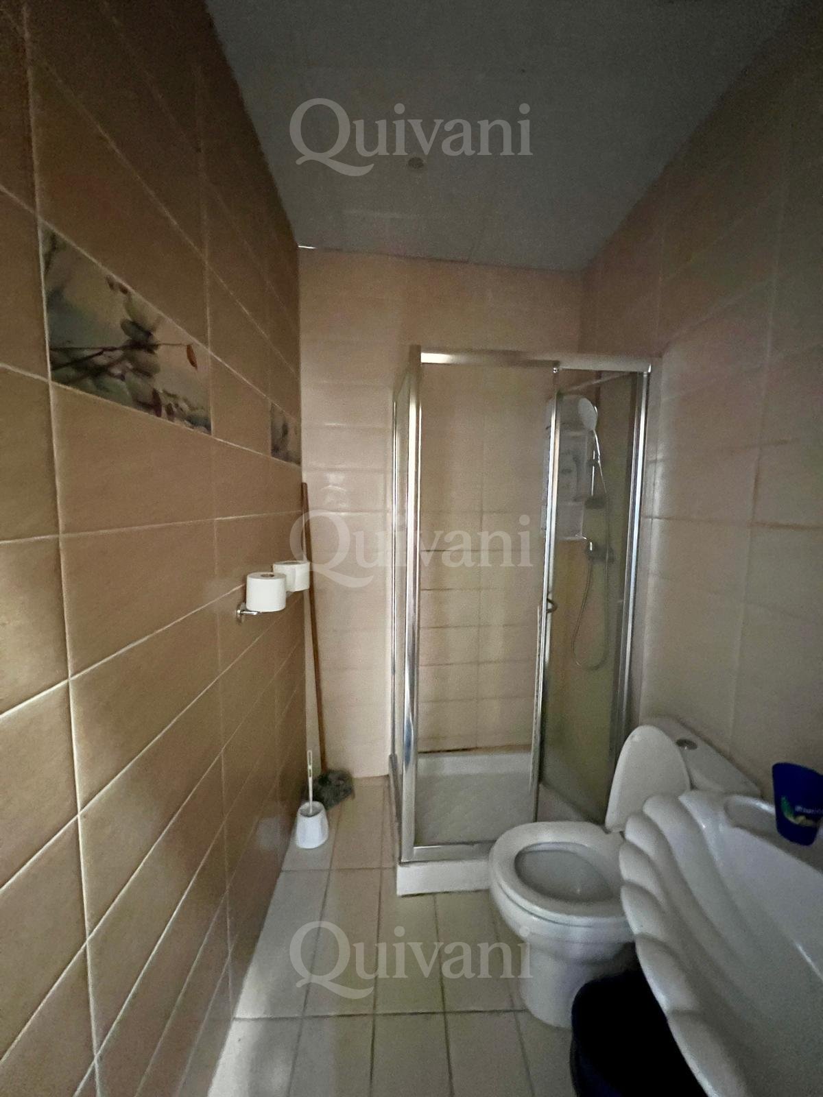 Unconverted 1st Floor Maisonette