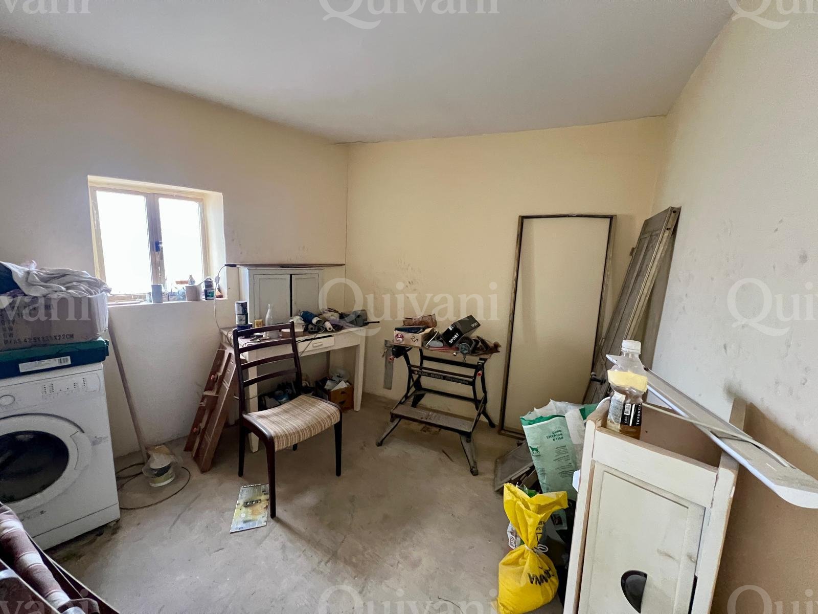 Unconverted 1st Floor Maisonette