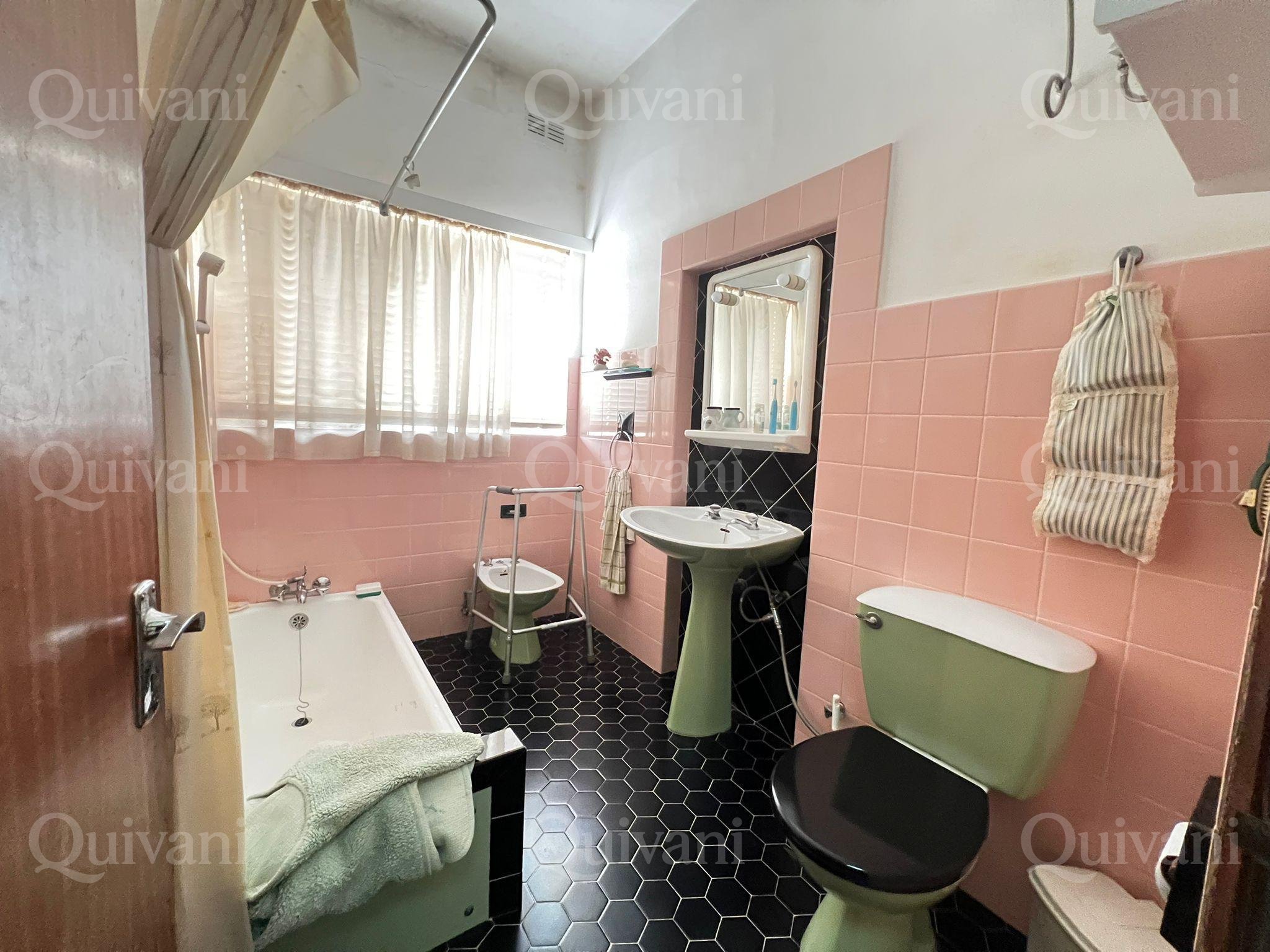1st Floor Maisonette Full Airspace Ownership