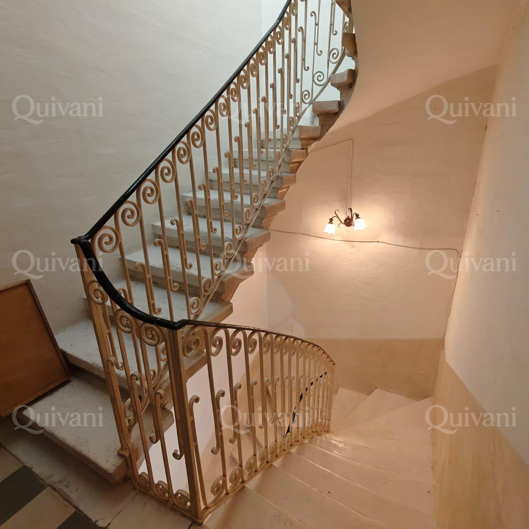 Paola, Townhouse