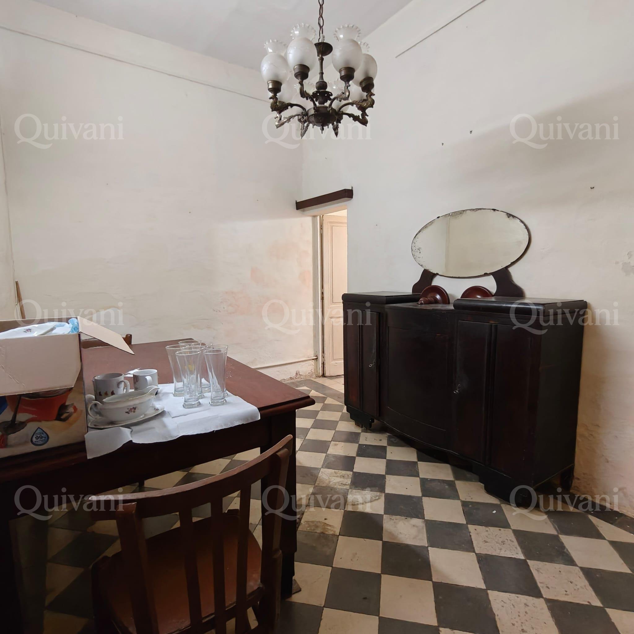 Paola, Townhouse