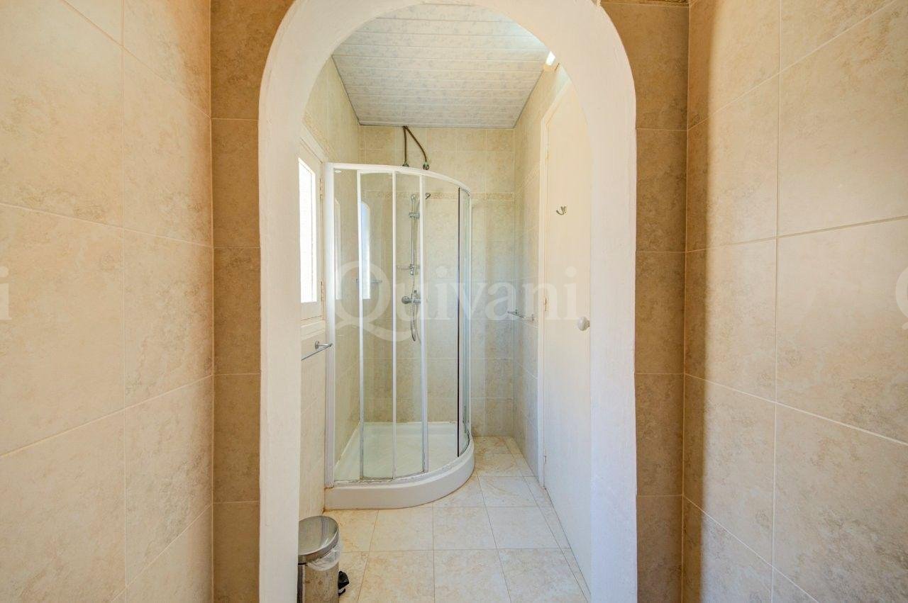 Converted Farmhouse with Pool, land and garage